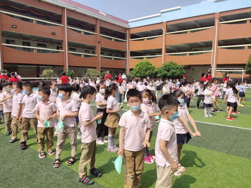 火 速行动,防患未 燃 义亭镇中心幼儿园消防演习